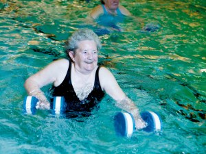 aqua-fit-older-woman-doing-aqua-fit.jpg